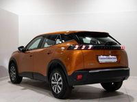 Usado Peugeot 2008 Active 130 CV (95 kW) 2023 Naranja SUV