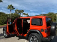 Usado Jeep Wrangler Sahara 270 CV (198 kW) 2019 Naranja SUV