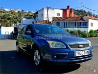 Usado Ford Focus Trend 100 CV (73 kW) 2006 Azul Berlina