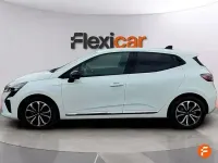Usado Renault Clio Techno 100 CV (73 kW) 2024 Blanco Utilitario
