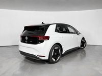 Usado VW ID.3 Pro 150 kW (204 CV) 2025 Blanco glaciar metalizado con techo negro Utilitario