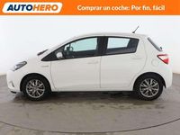 Usado Toyota Yaris Hybrid Active 99 CV (72 kW) 2017 Blanco Utilitario