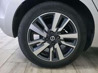 Usado Nissan Micra 92 CV (67 kW) 2021 Plateado Utilitario