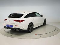 Usado Mercedes CLA220 Shooting Brake 190 CV (139 kW) 2023 Blanco Familiar