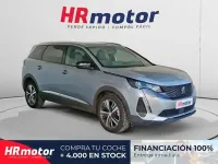 Usado Peugeot 5008 Allure 132 CV (97 kW) 2023 Gris SUV