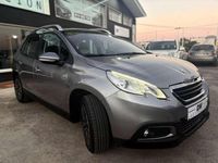 Usado Peugeot 2008 Allure 99 CV (72 kW) 2015 Gris SUV