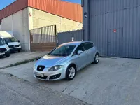 Usado Seat Leon Copa 105 CV (77 kW) 2011 Gris / plata Utilitario