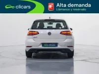 Usado VW Golf VII 110 CV (80 kW) 2018 Blanco Berlina