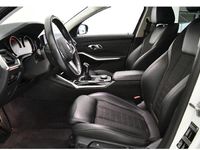 Usado BMW 318 Comfort Edition 150 CV (110 kW) 2020 Blanco Berlina