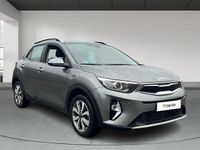 Usado Kia Stonic 100 CV (73 kW) 2025 Gris SUV
