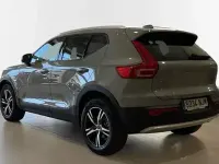 Nuevo Volvo XC40 Core 163 CV (119 kW) 2025 Gris SUV