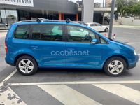 Usado VW Touran Highline 140 CV (102 kW) 2005 Azul Monovolumen