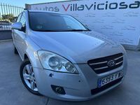 Usado Kia Ceed Active 115 CV (84 kW) 2007 Gris / plata Utilitario