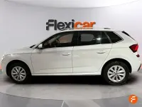Usado Skoda Kamiq Selection 115 CV (84 kW) 2025 Blanco SUV