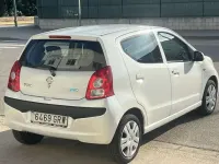 Usado Nissan Pixo Acenta 68 CV (50 kW) 2009 Blanco Utilitario