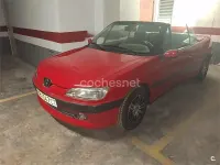 Usado Peugeot 306 Cabriolet 90 CV (66 kW) 1997 Rojo Descapotable