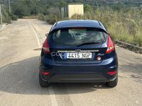 Usado Ford Fiesta Titanium 82 CV (60 kW) 2011 Azul Utilitario