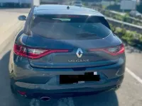 Usado Renault Mégane Life 132 CV (97 kW) 2016 Gris Utilitario
