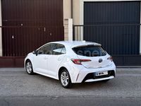 Usado Toyota Corolla Active 122 CV (89 kW) 2021 Blanco Berlina