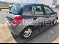 Usado Renault Clio II Privilege 80 CV (58 kW) 2006 Gris / plata Berlina