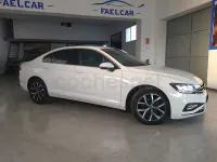 Usado VW Passat Executive 150 CV (110 kW) 2021 Blanco Berlina