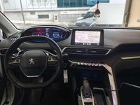 Usado Peugeot 3008 Allure 131 CV (96 kW) 2019 Blanco SUV