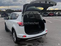 Usado Toyota RAV4 Hybrid Advance 197 CV (144 kW) 2018 Blanco SUV