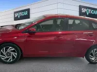 Usado Hyundai i20 101 CV (74 kW) 2024 Rojo Utilitario