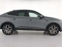 Usado Renault Arkana Techno 145 CV (106 kW) 2023 Gris SUV