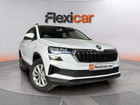 Usado Skoda Karoq Ambition 116 CV (85 kW) 2023 Blanco SUV