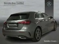 Usado Mercedes A180 109 CV (80 kW) 2024 Gris Utilitario