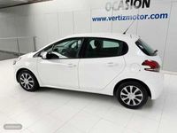 Usado Peugeot 208 Active 75 CV (55 kW) 2018 Blanco Utilitario