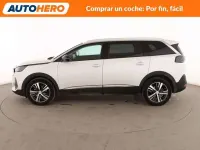 Usado Peugeot 5008 Allure 129 CV (94 kW) 2022 Blanco SUV