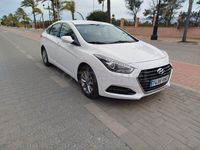 Usado Hyundai i40 115 CV (84 kW) 2018 Blanco Berlina