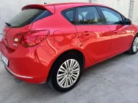Usado Opel Astra Excellence 140 CV (102 kW) 2015 Utilitario