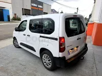 Usado Citroën Berlingo Live 102 CV (75 kW) 2021 Blanco Monovolumen