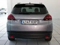 Usado Peugeot 2008 100 CV (73 kW) 2019 Gris SUV