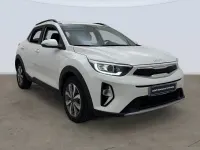 Usado Kia Stonic 100 CV (73 kW) 2025 Blanco SUV