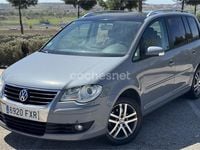 Usado VW Touran Highline 140 CV (102 kW) 2007 Gris / plata Monovolumen