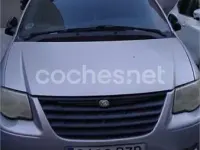 Usado Chrysler Grand Voyager 150 CV (110 kW) 2006 Gris / plata Monovolumen