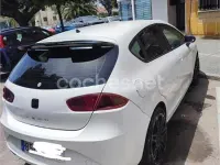 Usado Seat Leon Reference 105 CV (77 kW) 2010 Blanco Utilitario