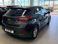 Usado Hyundai i30 135 CV (99 kW) 2015 Gris / plata Berlina