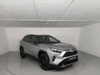 Usado Toyota RAV4 Hybrid Style 218 HP (160 kW) 2025 Cinzento SUV