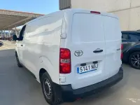 Usado Toyota Proace 120 CV (88 kW) 2025 Blanco Monovolumen