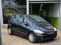 Usado Mercedes A180 109 CV (80 kW) 2008 Negro Utilitario
