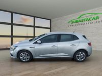 Usado Renault Mégane IV Business 90 CV (66 kW) 2018 Plateado Berlina