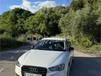 Usado Audi A3 Ambition 105 CV (77 kW) 2014 Blanco Berlina