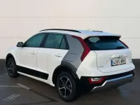 Usado Kia Niro 141 CV (103 kW) 2022 Blanco SUV