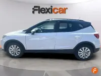 Usado Seat Arona Reference 95 CV (69 kW) 2023 Blanco SUV