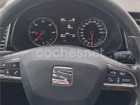Usado Seat Leon Reference 105 CV (77 kW) 2014 Gris / plata Berlina